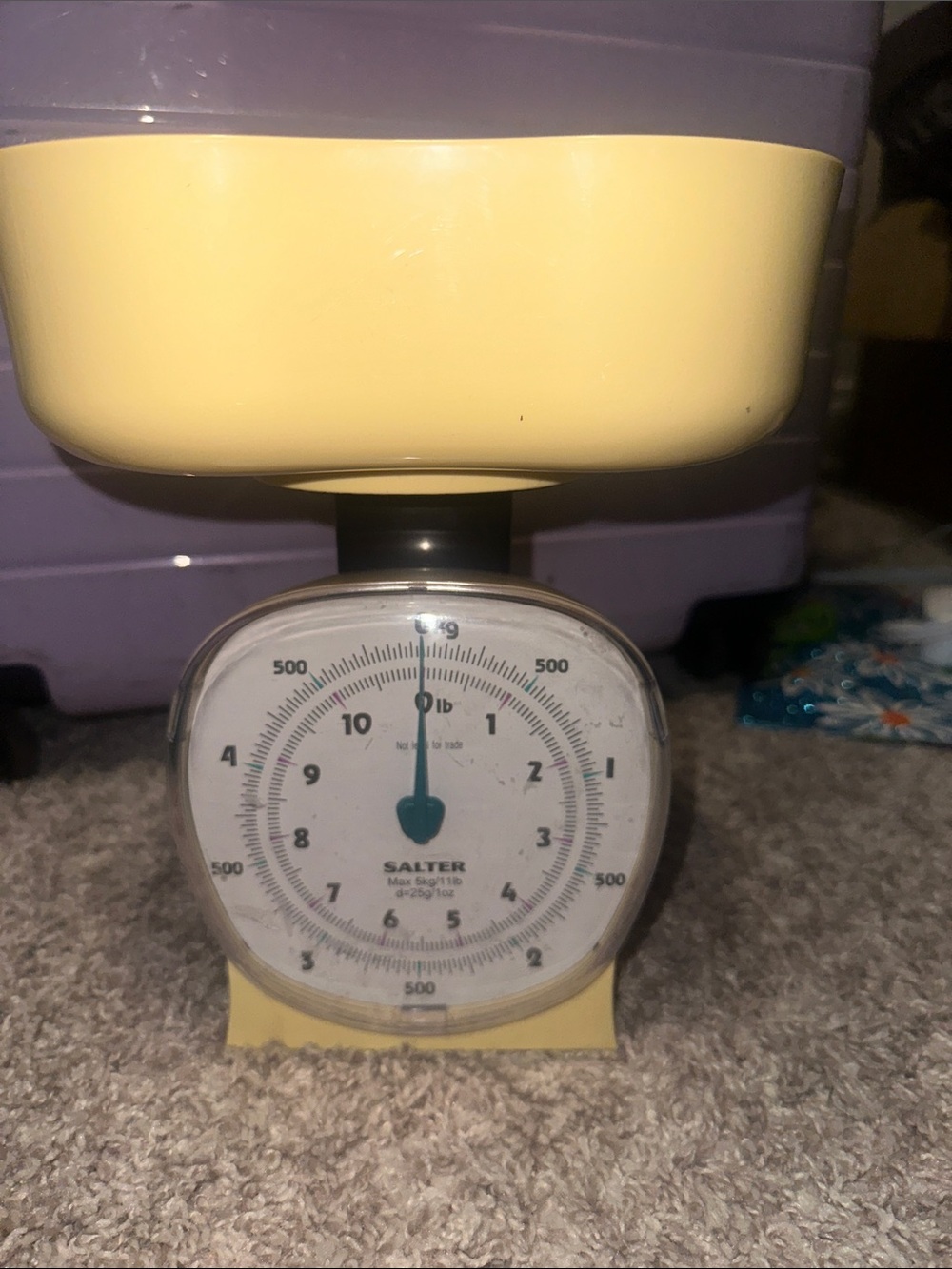 Butter yellow Mechanical Kitchen Scale